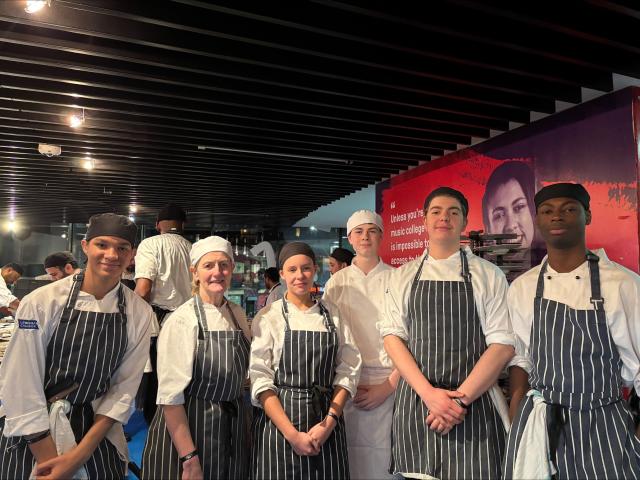 Shaping Tomorrow’s Catering Professionals: Lewisham College Expands Industry Partnership with Bubble Food 